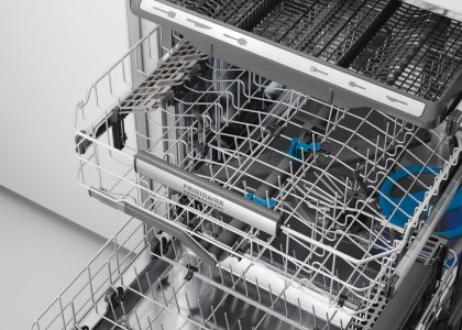 how to clean frigidaire dishwasher?