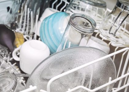 how much water does dishwasher use?