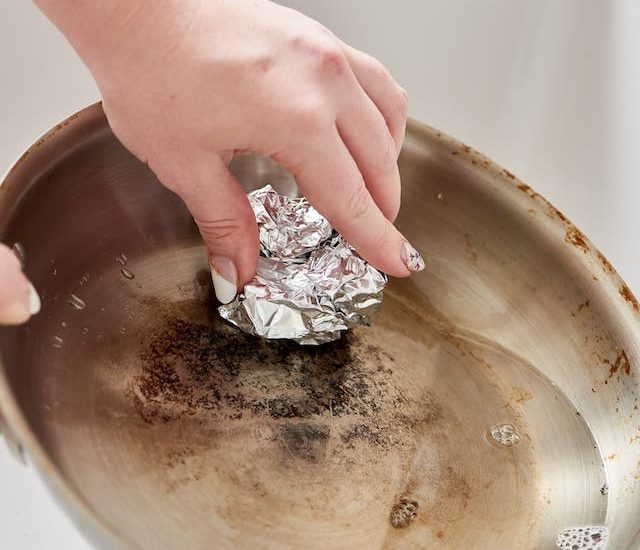 why put aluminum foil in dishwasher